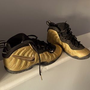 Nike Air Foamposite- Pro GS Metallic Gold